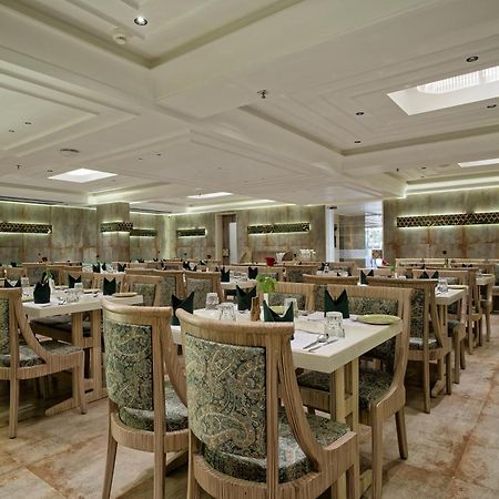 Golden Plaza Hotel Ahmedabad Exterior photo