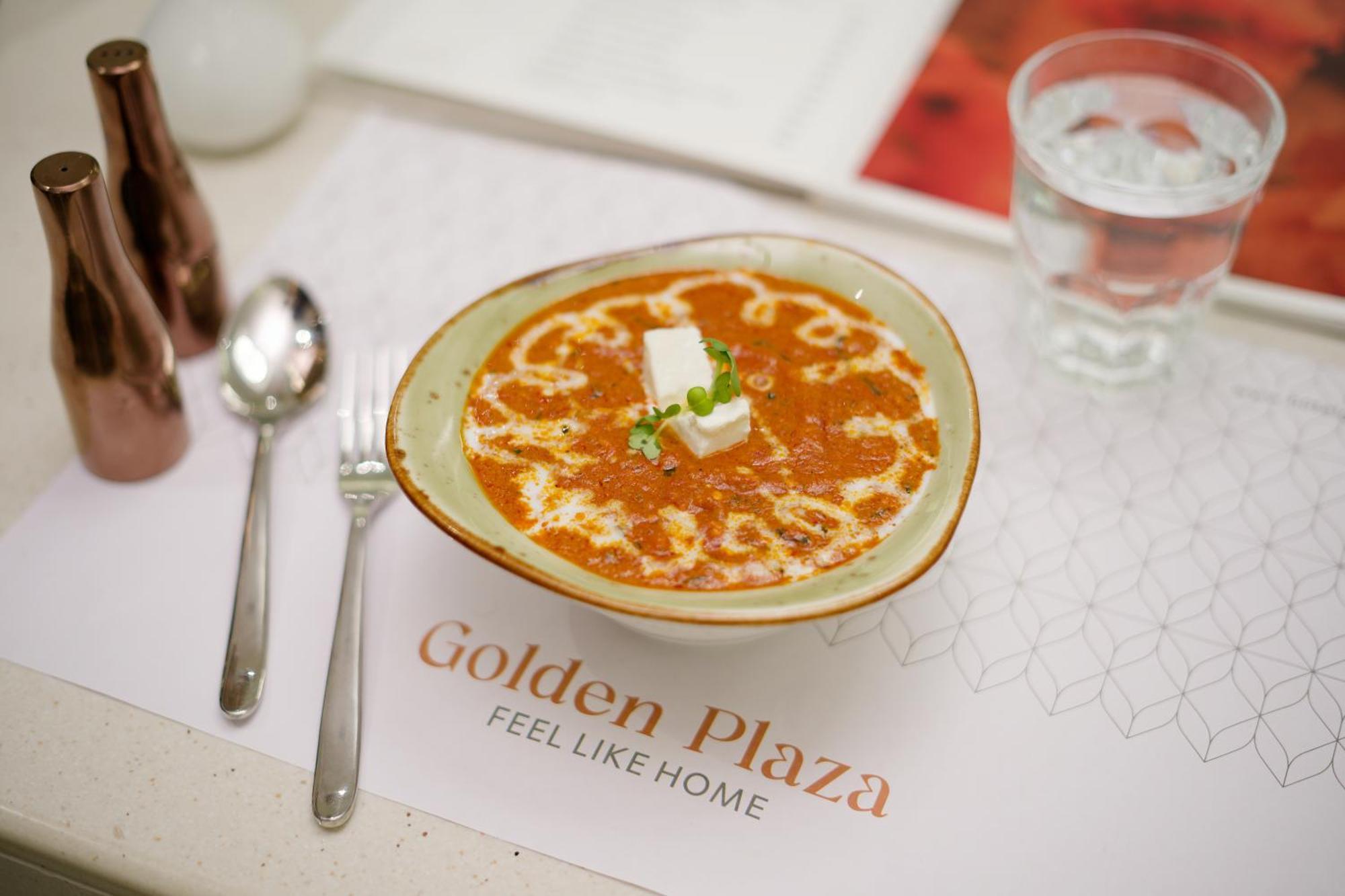 Golden Plaza Hotel Ahmedabad Exterior photo